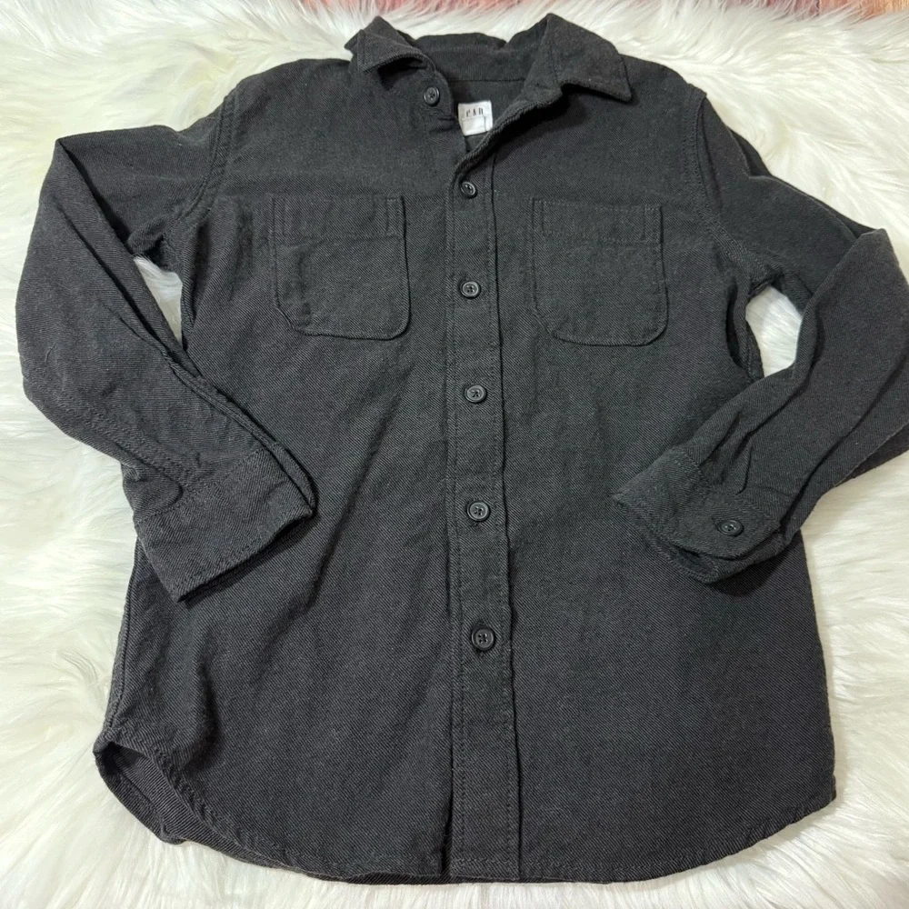 GAP Kids Size Small Black Button-Up Long Sleeve Shirt